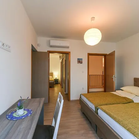 Villa Luxury With Swimming Pool And Terrace Sukosan