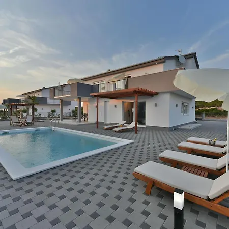 Luxury With Swimming Pool And Terrace Villa Sukosan