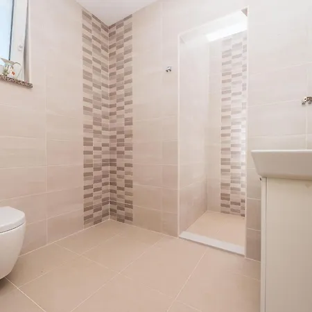 Villa Luxury With Swimming Pool And Terrace Sukosan