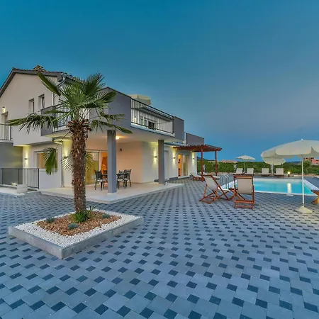 Villa In Croatia Near Adriatic Coast Sukošan